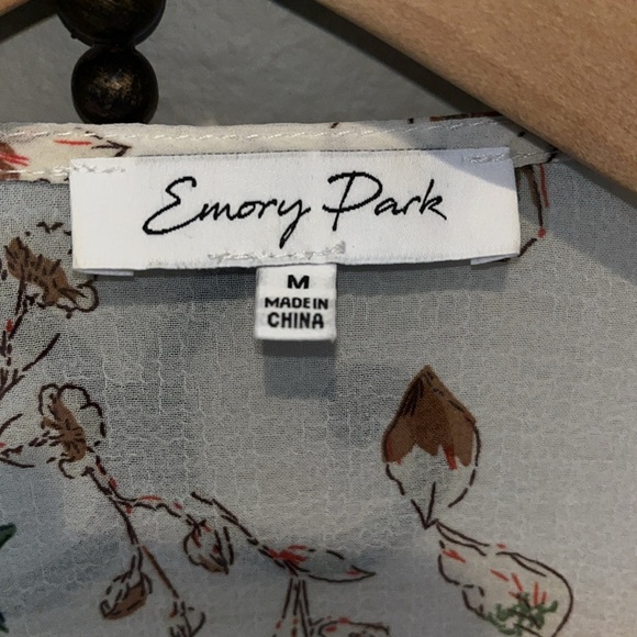 EMERY PARK SHORT SLEEVE KIMONO SIZE MEDIUM FLORAL PRINT - Picture 2 of 4